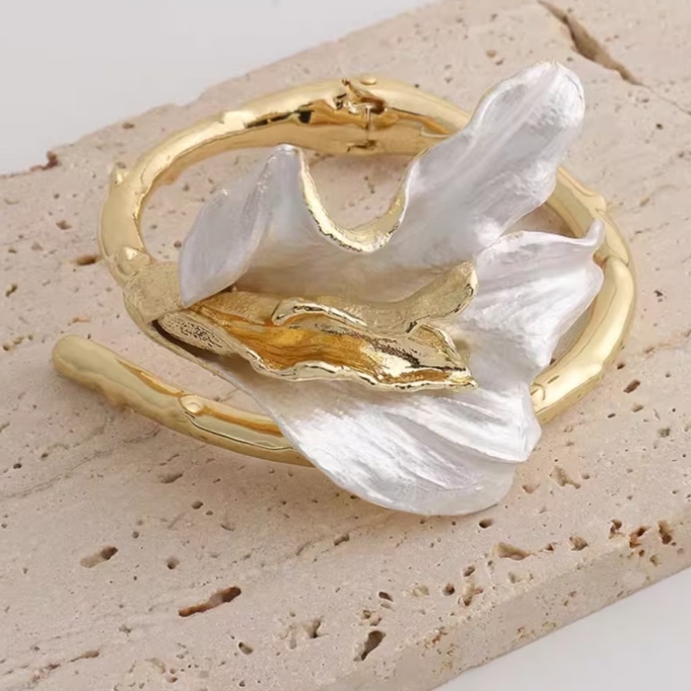 Elegant Gold and White Floral Bracelet. Vintage Calla Lily Flower Cuff Bracelet